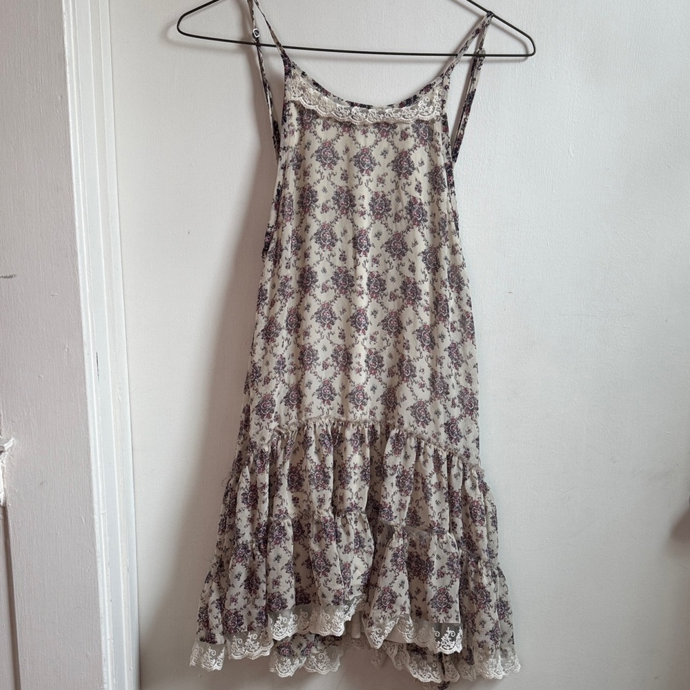 2016 Floral Mini Dress with Lace Accents